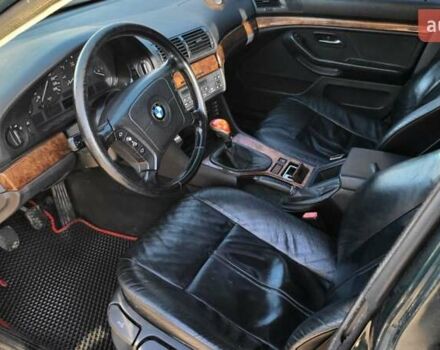 Зелений БМВ 5 Серія, об'ємом двигуна 1.99 л та пробігом 366 тис. км за 3500 $, фото 7 на Automoto.ua