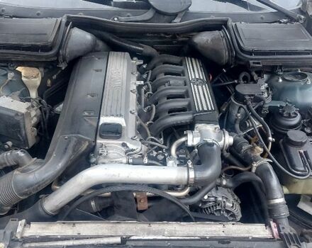 Зеленый БМВ 5 Серия, объемом двигателя 0 л и пробегом 280 тыс. км за 1500 $, фото 4 на Automoto.ua