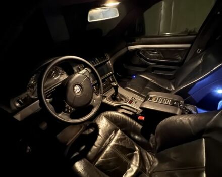 Зеленый БМВ 5 Серия, объемом двигателя 3.4 л и пробегом 355 тыс. км за 9000 $, фото 9 на Automoto.ua