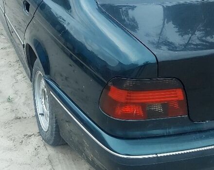 Зеленый БМВ 5 Серия, объемом двигателя 0 л и пробегом 280 тыс. км за 1500 $, фото 1 на Automoto.ua