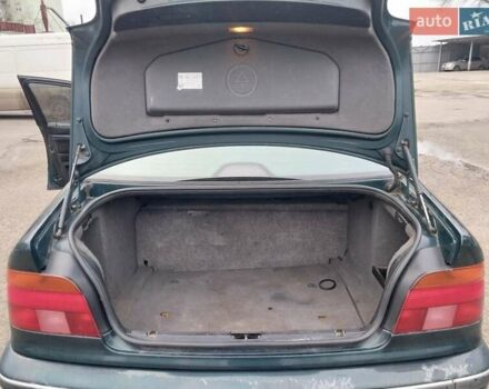 Зелений БМВ 5 Серія, об'ємом двигуна 1.99 л та пробігом 247 тис. км за 3600 $, фото 23 на Automoto.ua