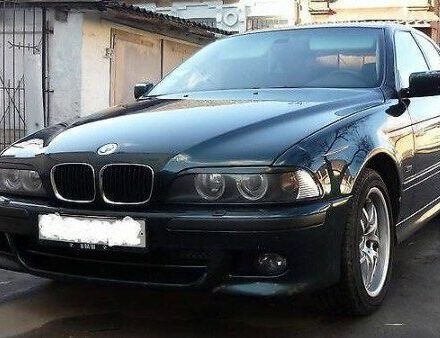 Зеленый БМВ 5 Серия, объемом двигателя 3.5 л и пробегом 288 тыс. км за 2950 $, фото 2 на Automoto.ua
