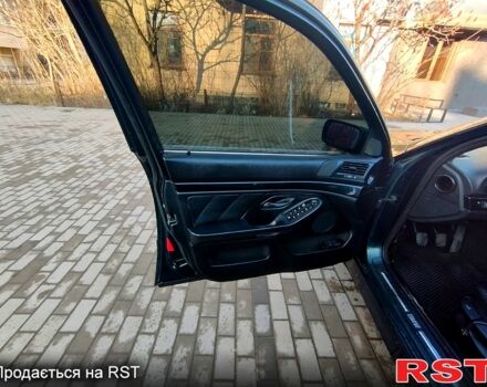 Зелений БМВ 5 Серія, об'ємом двигуна 2 л та пробігом 0 тис. км за 3350 $, фото 7 на Automoto.ua