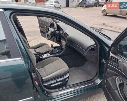 Зелений БМВ 5 Серія, об'ємом двигуна 1.99 л та пробігом 247 тис. км за 3600 $, фото 18 на Automoto.ua
