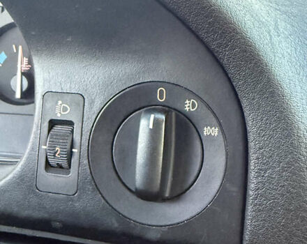 Зелений БМВ 5 Серія, об'ємом двигуна 3 л та пробігом 353 тис. км за 5600 $, фото 12 на Automoto.ua