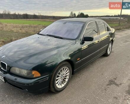 Зеленый БМВ 5 Серия, объемом двигателя 3 л и пробегом 384 тыс. км за 5000 $, фото 1 на Automoto.ua