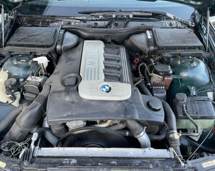 Зеленый БМВ 5 Серия, объемом двигателя 2.5 л и пробегом 370 тыс. км за 1950 $, фото 11 на Automoto.ua