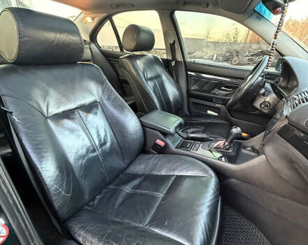 Зелений БМВ 5 Серія, об'ємом двигуна 3 л та пробігом 353 тис. км за 5600 $, фото 24 на Automoto.ua