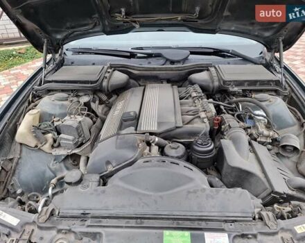 Зеленый БМВ 5 Серия, объемом двигателя 2 л и пробегом 629 тыс. км за 4000 $, фото 10 на Automoto.ua