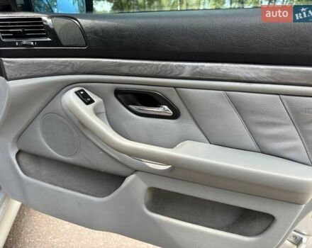 Зеленый БМВ 5 Серия, объемом двигателя 2.5 л и пробегом 370 тыс. км за 6500 $, фото 17 на Automoto.ua