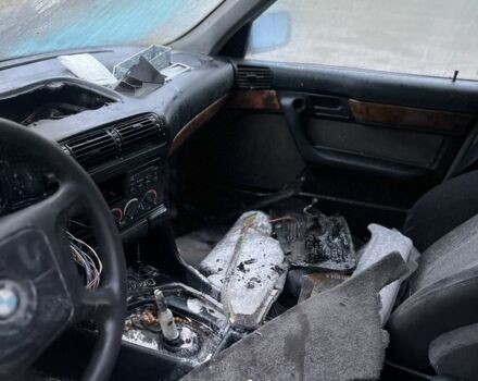 Зеленый БМВ 5 Серия, объемом двигателя 2 л и пробегом 400 тыс. км за 1950 $, фото 11 на Automoto.ua