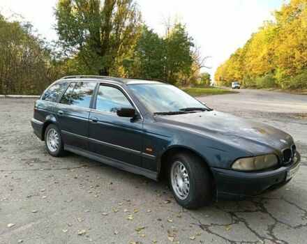 Зеленый БМВ 5 Серия, объемом двигателя 2.5 л и пробегом 290 тыс. км за 1700 $, фото 1 на Automoto.ua