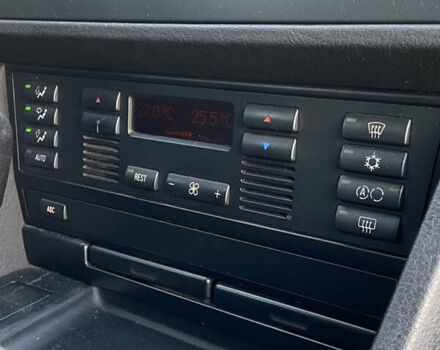 Зеленый БМВ 5 Серия, объемом двигателя 2.93 л и пробегом 392 тыс. км за 3500 $, фото 32 на Automoto.ua