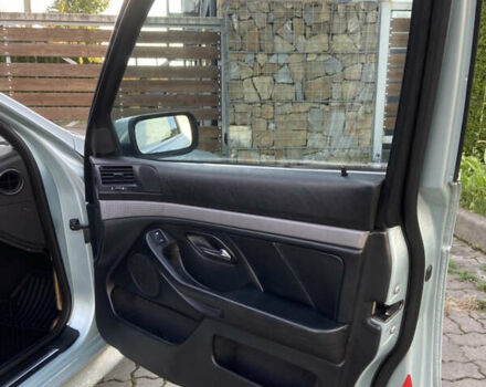 Зеленый БМВ 5 Серия, объемом двигателя 2.93 л и пробегом 392 тыс. км за 3500 $, фото 29 на Automoto.ua