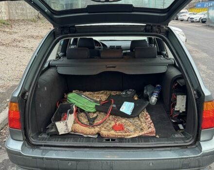 Зеленый БМВ 5 Серия, объемом двигателя 2.5 л и пробегом 400 тыс. км за 2400 $, фото 7 на Automoto.ua