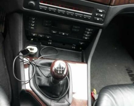 Зелений БМВ 5 Серія, об'ємом двигуна 2 л та пробігом 250 тис. км за 5500 $, фото 6 на Automoto.ua