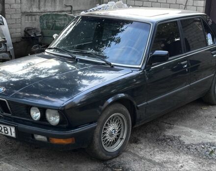 Зеленый БМВ 5 Серия, объемом двигателя 2 л и пробегом 280 тыс. км за 1400 $, фото 1 на Automoto.ua