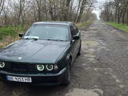 Зелений БМВ 5 Серія, об'ємом двигуна 2 л та пробігом 222 тис. км за 2421 $, фото 1 на Automoto.ua