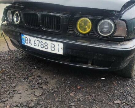 Зелений БМВ 5 Серія, об'ємом двигуна 3.4 л та пробігом 400 тис. км за 1500 $, фото 1 на Automoto.ua