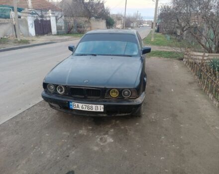 Зеленый БМВ 5 Серия, объемом двигателя 3.4 л и пробегом 2 тыс. км за 1000 $, фото 1 на Automoto.ua