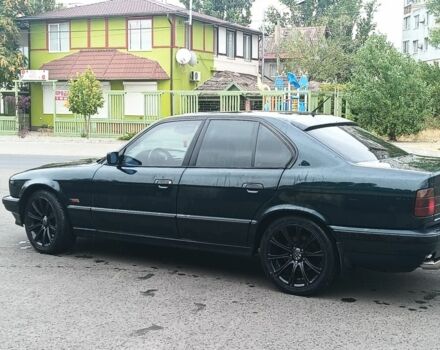 Зелений БМВ 5 Серія, об'ємом двигуна 2 л та пробігом 500 тис. км за 4500 $, фото 1 на Automoto.ua