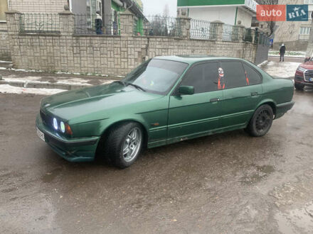 Зелений БМВ 5 Серія, об'ємом двигуна 2 л та пробігом 350 тис. км за 1499 $, фото 1 на Automoto.ua