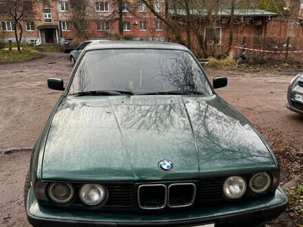 Зелений БМВ 5 Серія, об'ємом двигуна 2 л та пробігом 300 тис. км за 1950 $, фото 1 на Automoto.ua