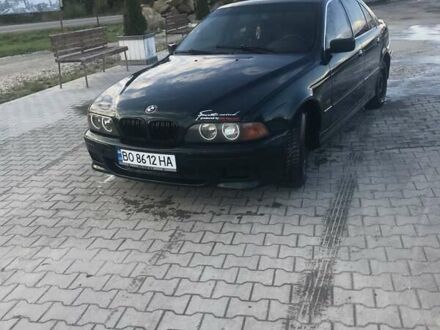 Зеленый БМВ 5 Серия, объемом двигателя 2.3 л и пробегом 375 тыс. км за 3450 $, фото 1 на Automoto.ua