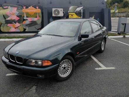 Зеленый БМВ 5 Серия, объемом двигателя 4.4 л и пробегом 360 тыс. км за 4750 $, фото 1 на Automoto.ua