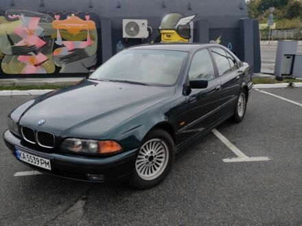 Зеленый БМВ 5 Серия, объемом двигателя 4.4 л и пробегом 360 тыс. км за 4600 $, фото 1 на Automoto.ua