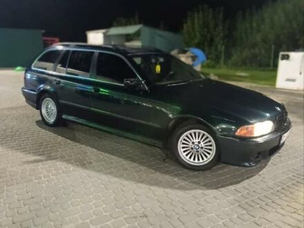 Зеленый БМВ 5 Серия, объемом двигателя 2.5 л и пробегом 240 тыс. км за 3000 $, фото 1 на Automoto.ua