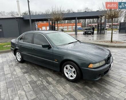 Зеленый БМВ 5 Серия, объемом двигателя 2 л и пробегом 375 тыс. км за 2800 $, фото 1 на Automoto.ua