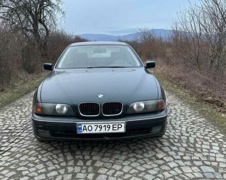 Зеленый БМВ 5 Серия, объемом двигателя 0 л и пробегом 240 тыс. км за 4500 $, фото 1 на Automoto.ua