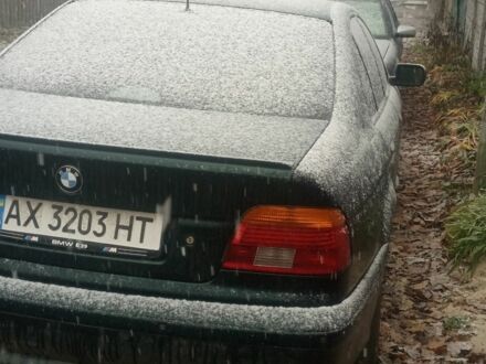 Зеленый БМВ 5 Серия, объемом двигателя 3.5 л и пробегом 400 тыс. км за 5100 $, фото 1 на Automoto.ua