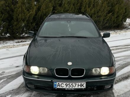Зелений БМВ 5 Серія, об'ємом двигуна 2.5 л та пробігом 400 тис. км за 5500 $, фото 1 на Automoto.ua