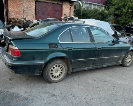 Зелений БМВ 5 Серія, об'ємом двигуна 2.5 л та пробігом 300 тис. км за 800 $, фото 1 на Automoto.ua