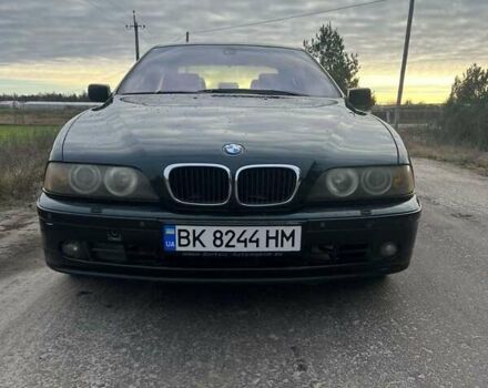 Зеленый БМВ 5 Серия, объемом двигателя 3 л и пробегом 384 тыс. км за 5000 $, фото 1 на Automoto.ua