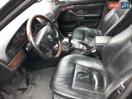 Зелений БМВ 5 Серія, об'ємом двигуна 2 л та пробігом 250 тис. км за 5500 $, фото 1 на Automoto.ua