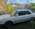Белый БМВ 520, объемом двигателя 2 л и пробегом 457 тыс. км за 24 $, фото 1 на Automoto.ua
