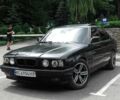 Чорний БМВ 520, об'ємом двигуна 2 л та пробігом 378 тис. км за 1950 $, фото 1 на Automoto.ua