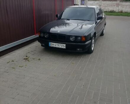 Чорний БМВ 520, об'ємом двигуна 2 л та пробігом 315 тис. км за 5700 $, фото 2 на Automoto.ua