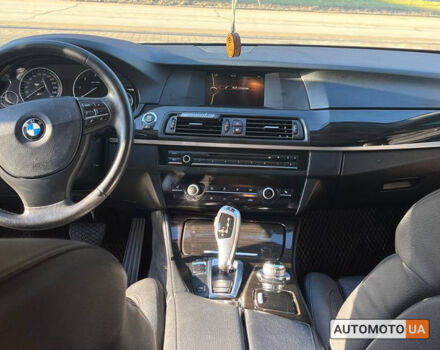 Чорний БМВ 520, об'ємом двигуна 2 л та пробігом 210 тис. км за 17600 $, фото 7 на Automoto.ua