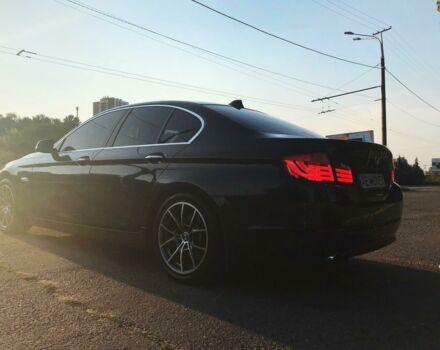 Серый БМВ 520, объемом двигателя 2 л и пробегом 95 тыс. км за 25000 $, фото 1 на Automoto.ua