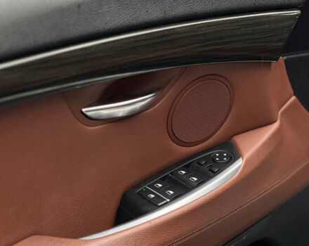 Серый БМВ 520д, объемом двигателя 2 л и пробегом 262 тыс. км за 20900 $, фото 6 на Automoto.ua