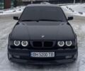 Чорний БМВ 520і, об'ємом двигуна 1.99 л та пробігом 442 тис. км за 4500 $, фото 1 на Automoto.ua