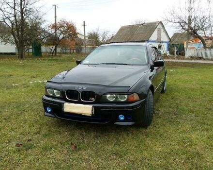Чорний БМВ 525, об'ємом двигуна 2.5 л та пробігом 350 тис. км за 3500 $, фото 1 на Automoto.ua