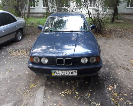 Синий БМВ 525, объемом двигателя 2.5 л и пробегом 350 тыс. км за 2800 $, фото 1 на Automoto.ua