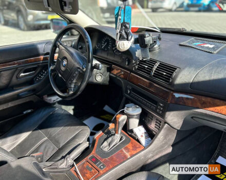 Черный БМВ 530, объемом двигателя 3 л и пробегом 320 тыс. км за 5600 $, фото 15 на Automoto.ua