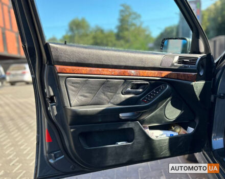 Черный БМВ 530, объемом двигателя 3 л и пробегом 320 тыс. км за 5600 $, фото 6 на Automoto.ua