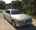 Серый БМВ 530, объемом двигателя 3 л и пробегом 290 тыс. км за 2200 $, фото 1 на Automoto.ua